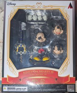 King Mickey Mouse (Kingdom Hearts, Bring Arts, Sora, Donald, Goofy, Heartless, Keyblade)