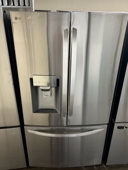 NEW OPEN BOX LG FRENCH STYLE STANDARD SIZE REFRIGERATOR