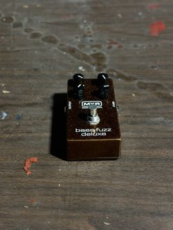 MXR Fuzz Deluxe Bass Pedal 