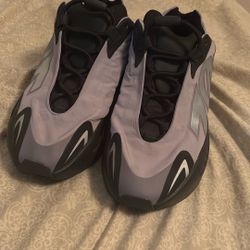 Yeezy 700