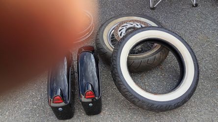 Motorcycle tire