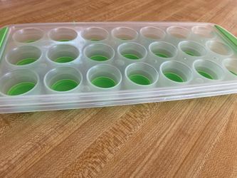 Ice cube trays