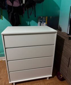 White 4-Drawer Dresser