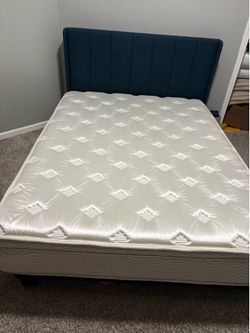 Bed Frame/Mattress