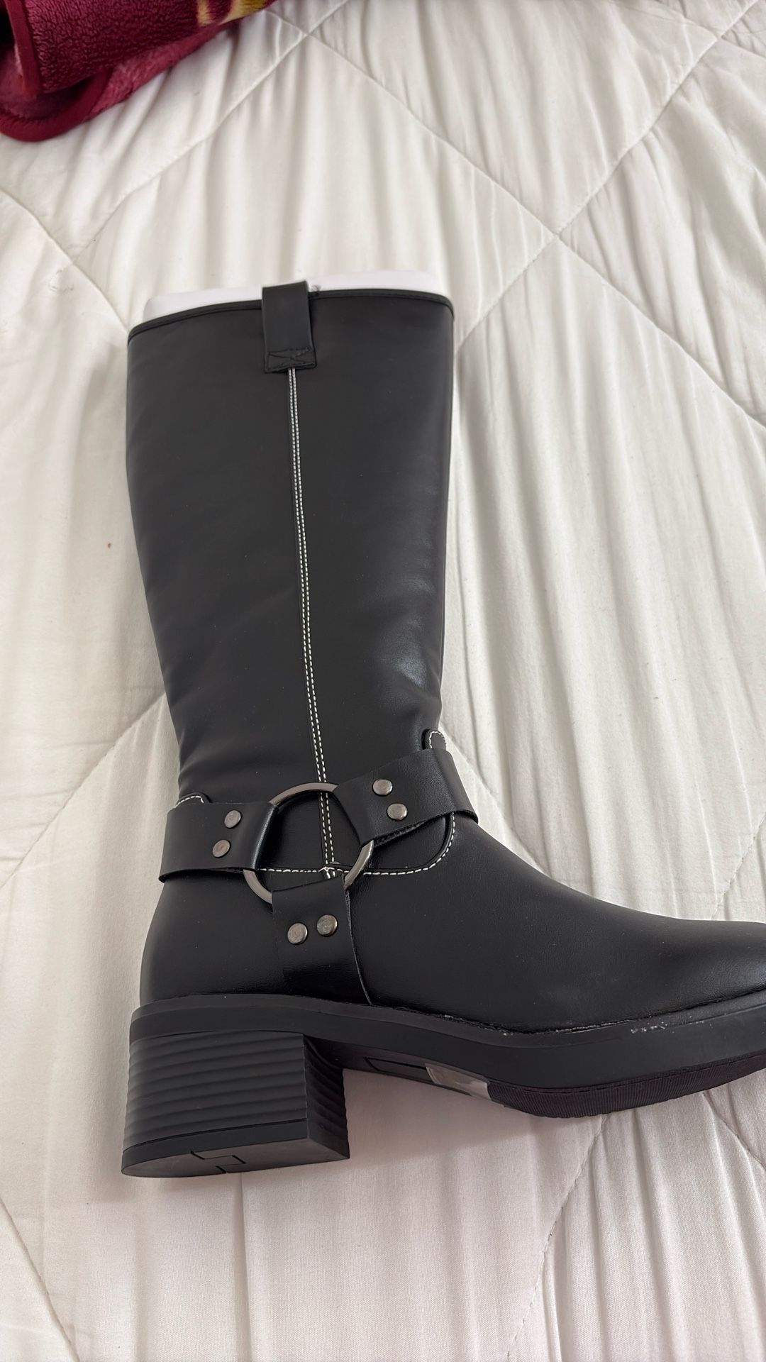 Black High Knee Boots