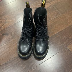 Doc Martin Jadon Like New Sz5