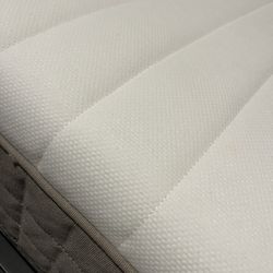 Queen bed wood frame and mattress