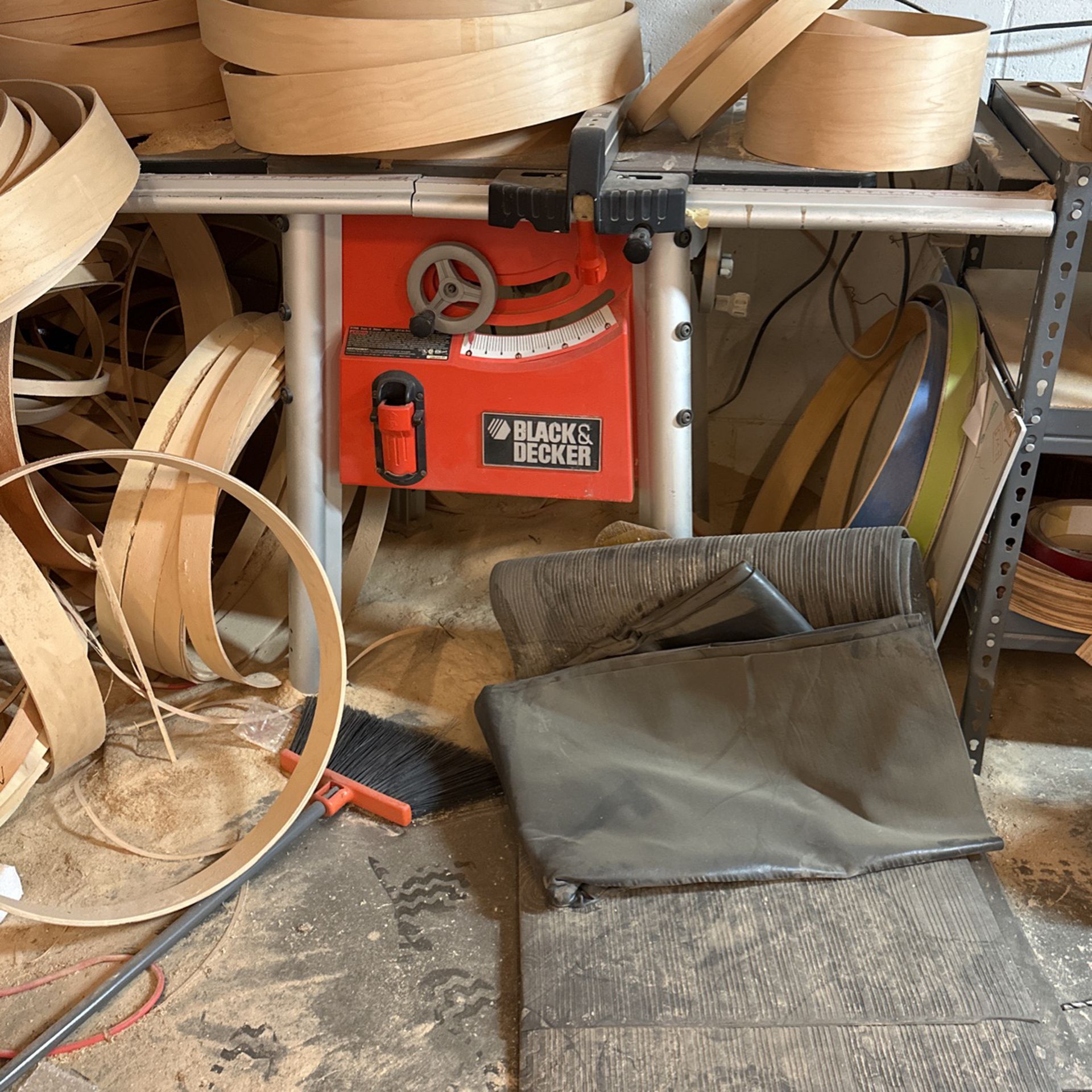 Black And Decker 10” Table Saw 