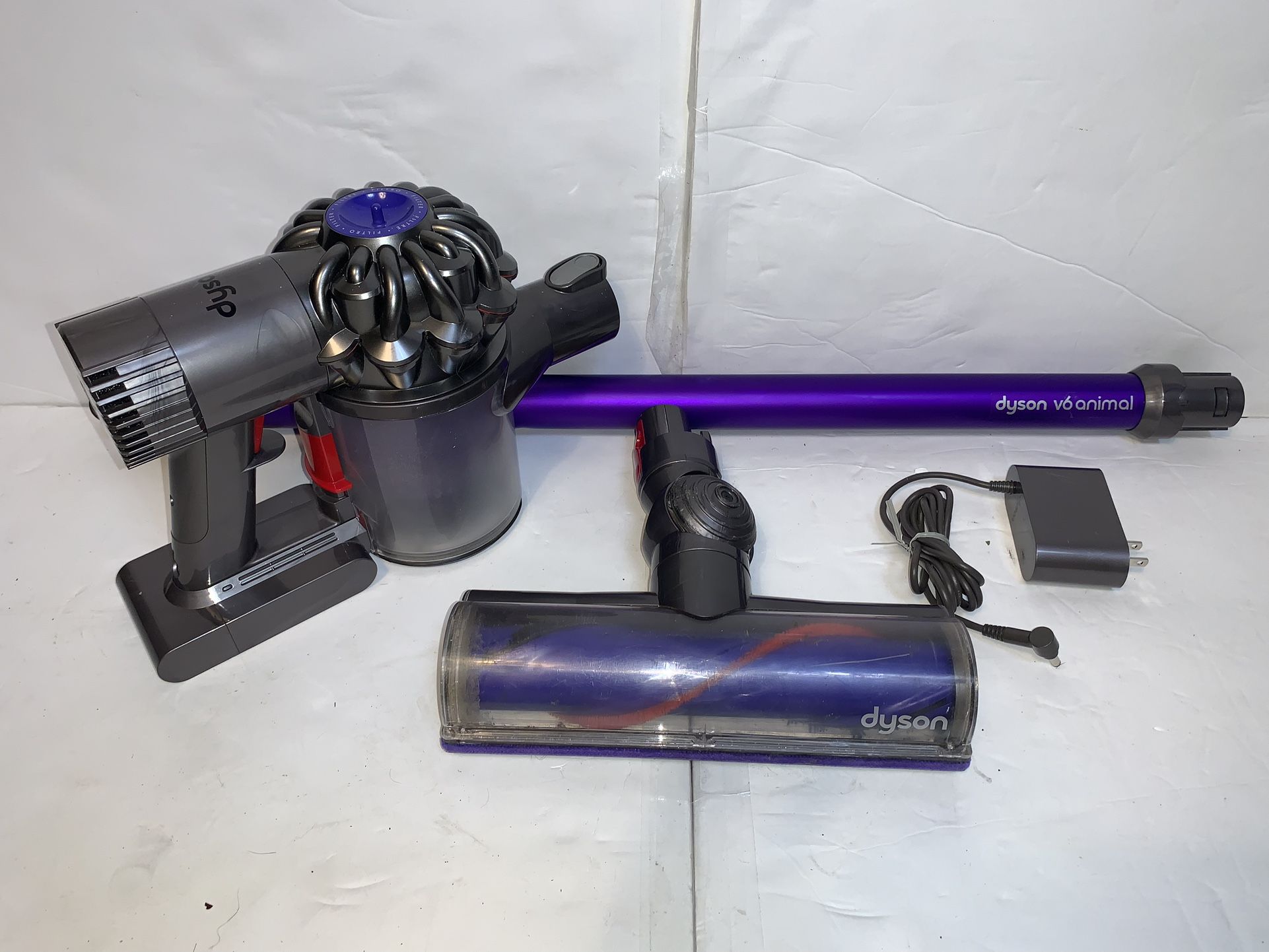 Dyson V6 Cordless Handheld Stick Vacuum Cleaner - SV03