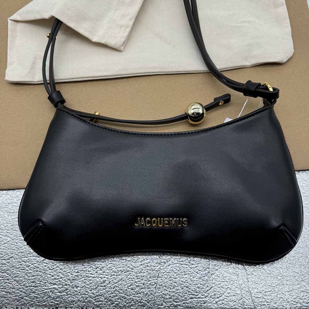 Jacquemus Le Bisou Perle Leather Shoulder Bass
