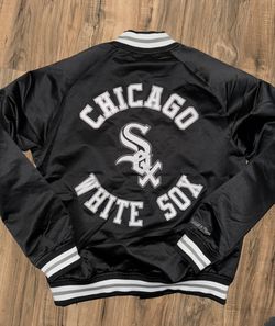 New Men’s Size Large Chicago White Sox Mitchell & Ness Satin Jacket