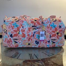 NWT Vera Bradley Large Traveler Bag  Pattern: Rain Forest Lily Coral  