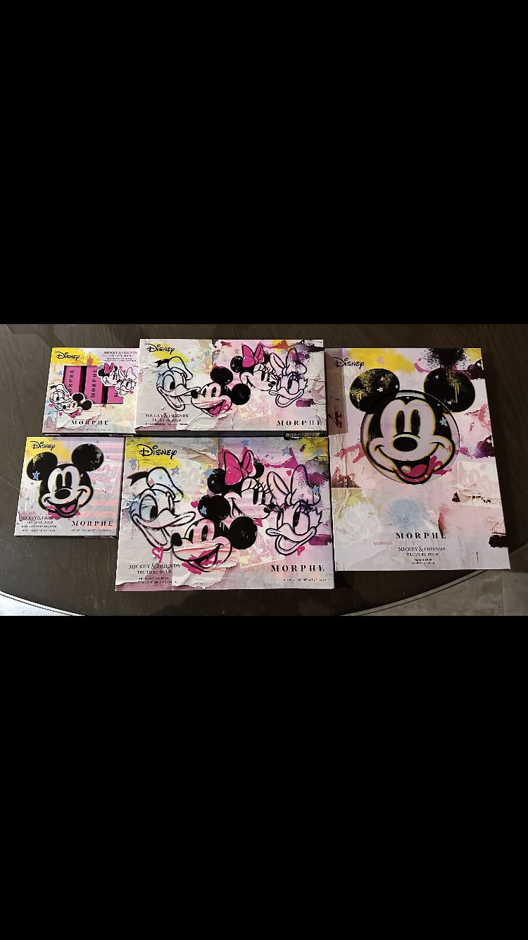 Mickey Mouse Makeup Set From Últs Company BRAND NEW 