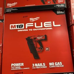 Milwaukee M18 FUEL 3-1/2 in. 18-Volt 21-Degree Lithium-Ion Brushless Cordless Framing Nailer (Tool-Only)
