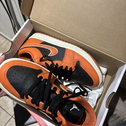 Nike Dunks/Jordan 1’s