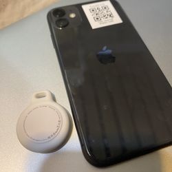 Apple iPhone 11  Unlocked 64Gb  for any carrier + New tag finde r $215 