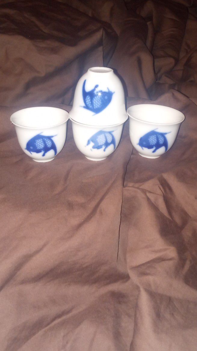 Blue White Koi Fish 6 Tea Cups Cobalt Squiggles.  made In China