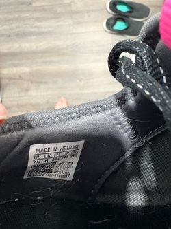 Woman’s  sneakers