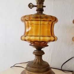 Timeless SET OF VINTAGE LAMPS