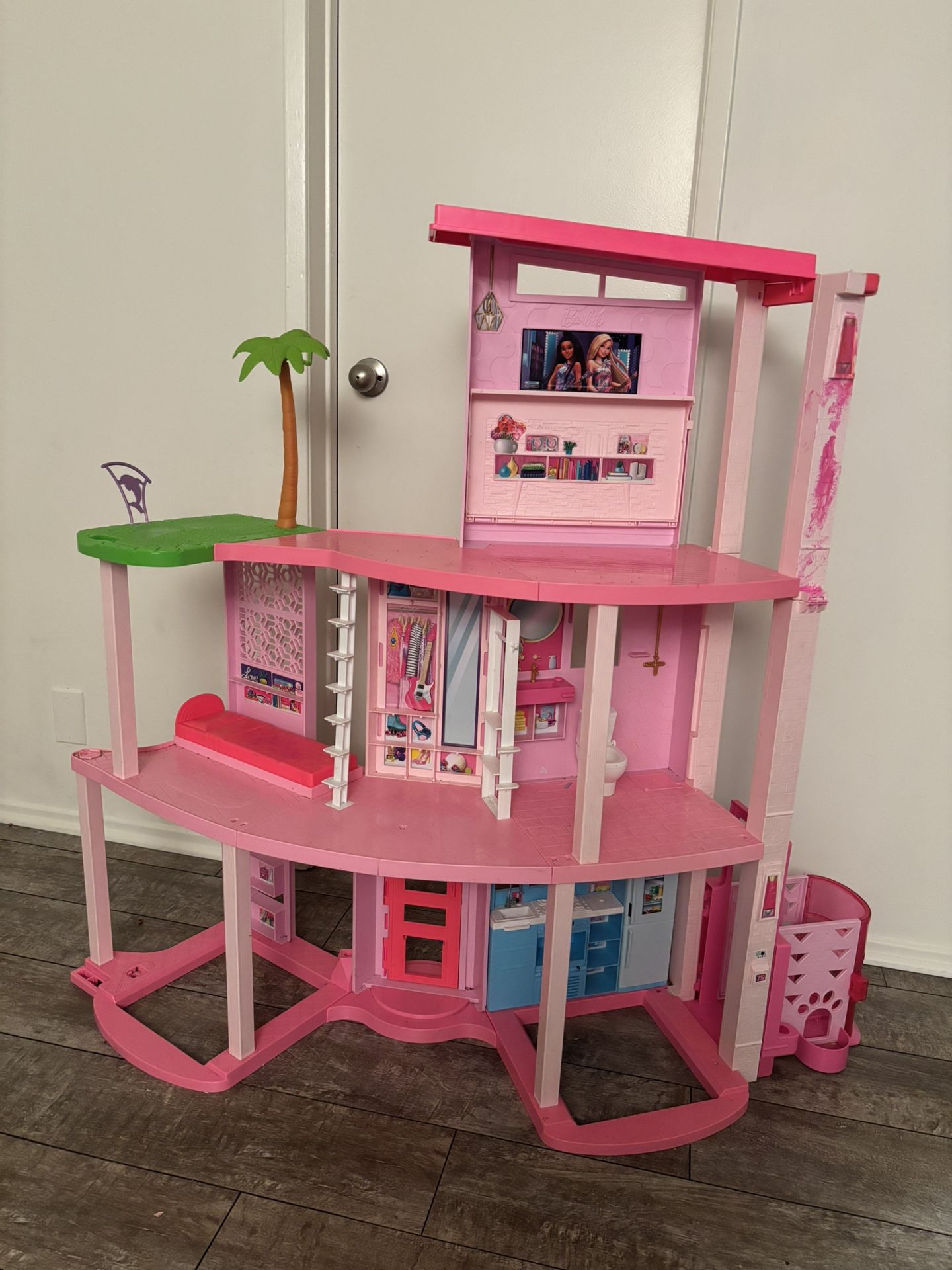 barbie house 