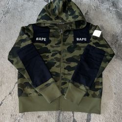 Bape 1st Camo Patched Full Zip🪖