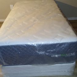 Twin Xl  (Extra Large  Twin) Mattress Set-Super Thick 
