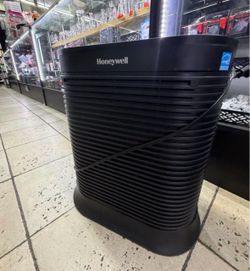Honeywell True HEPA Air Purifier – Allergen, Germ & Odor Reducer for Large Rooms (Like New)