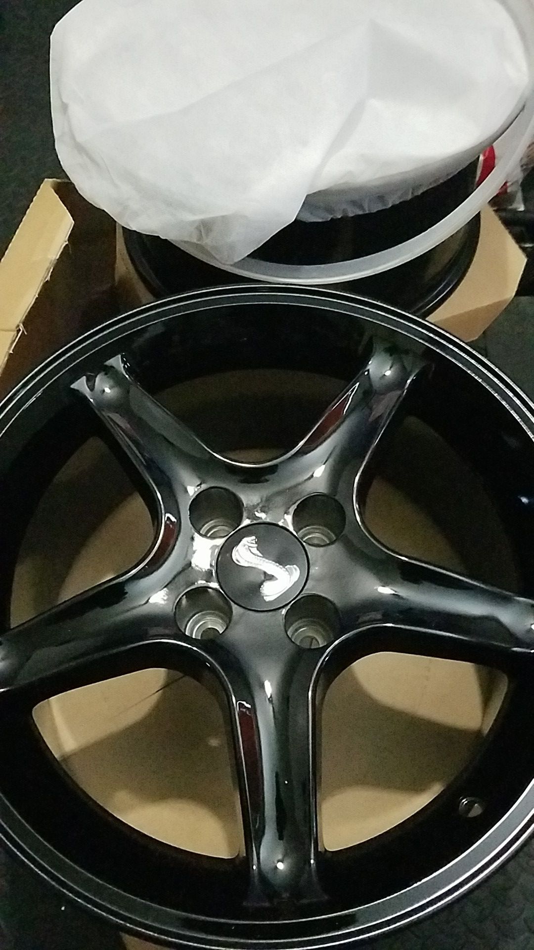 R Cobra rims 17x9 BLACK brand new