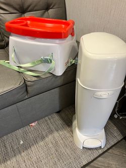 Diaper Genie and booster seat - Free