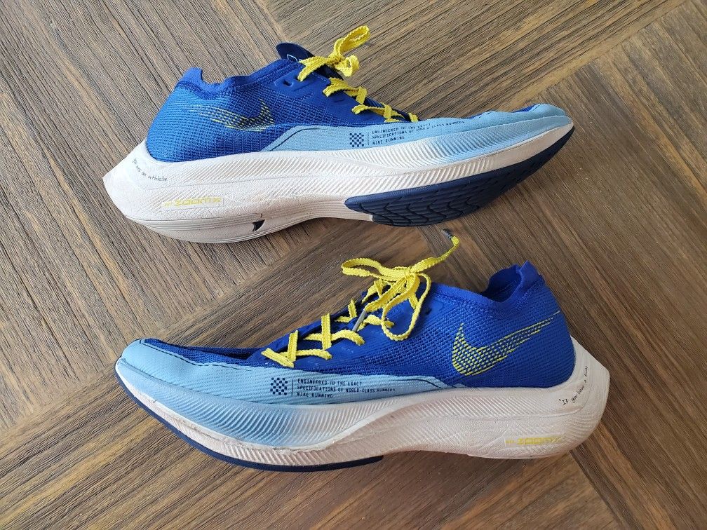 NIKE ZOOMX VAPORFLY NEXT% 2 ROYAL/YELLOW Men's size 12 Running
Shoes Sneakers