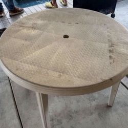 Round Plastic Table