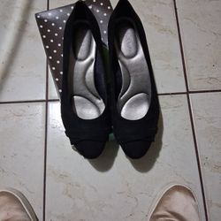 Kelly And Katie Black Suede Shoes Size 9