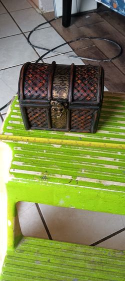 small wicker trinket box