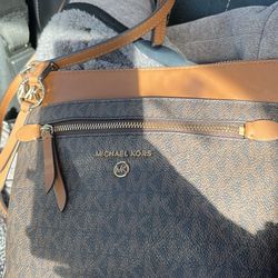 Mk Cross Body Purse 