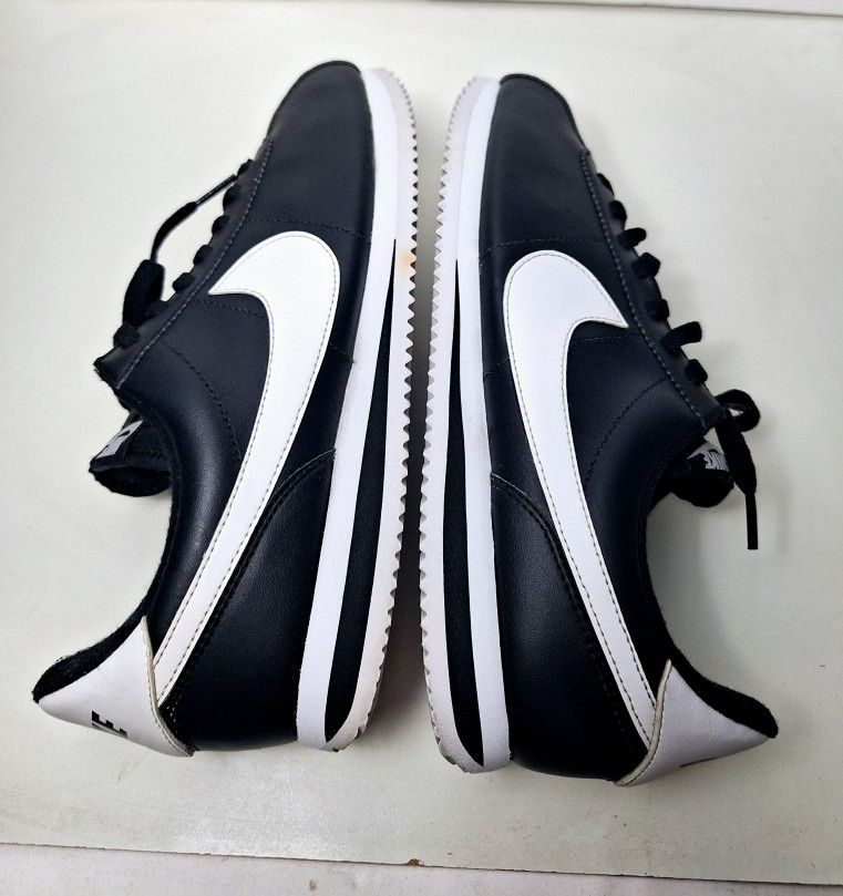 Nike Cortez Basic Black Leather Shoes - Men’s 11 (819719-012)