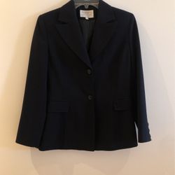 Navy Blue Women’s Petite Size 4 Suit