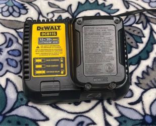 DeWalt DCB115 12V/20V MAX Lithium-Ion Battery Charger with 12V 2Ah Battery