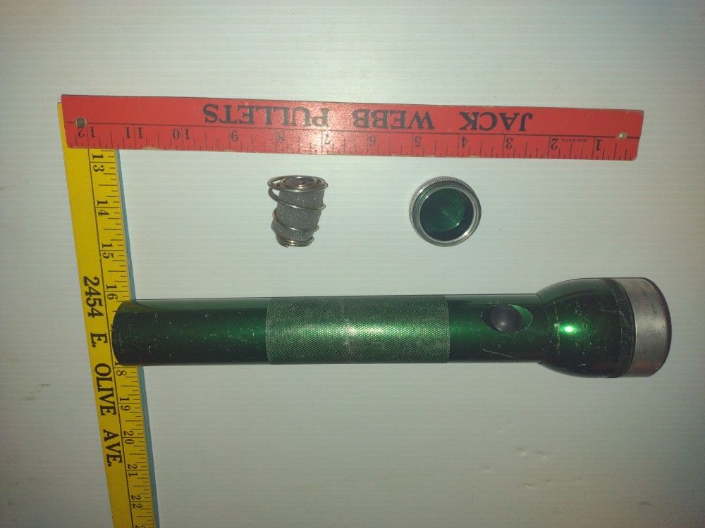 Maglite Vintage Green Mag Lite 12