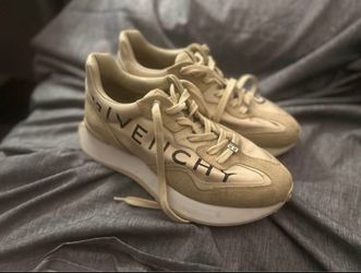 Womans Running Shoes