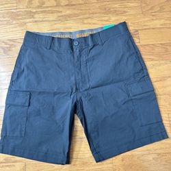 NWT Wearfirst men’s cargo shorts Size 38