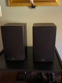 Polk Audio T15 100 watt home theater bookshelf speakers, black.