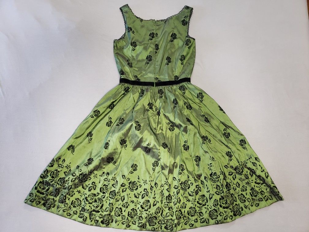 Bella Swan Twilight New Moon Dress (Girls Medium) for Sale in Sun City, AZ  - OfferUp