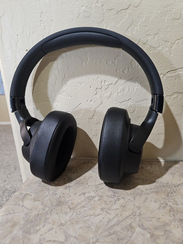 JBL Tune 720BT wireless