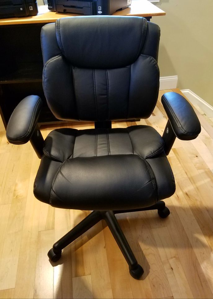 Staples Telford II Luxura Managers Chair