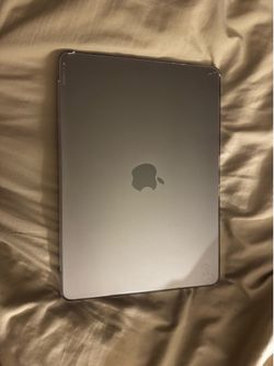 MacBook Air 14.6