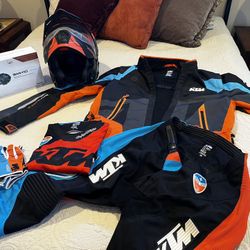 KTM Riding Gear