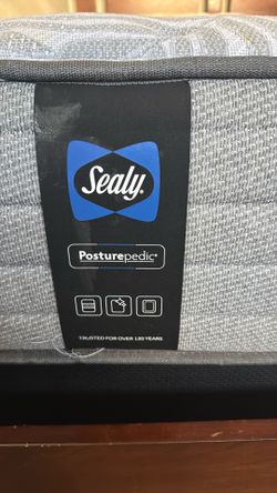 Free Full size mattress Seally Posturepedic