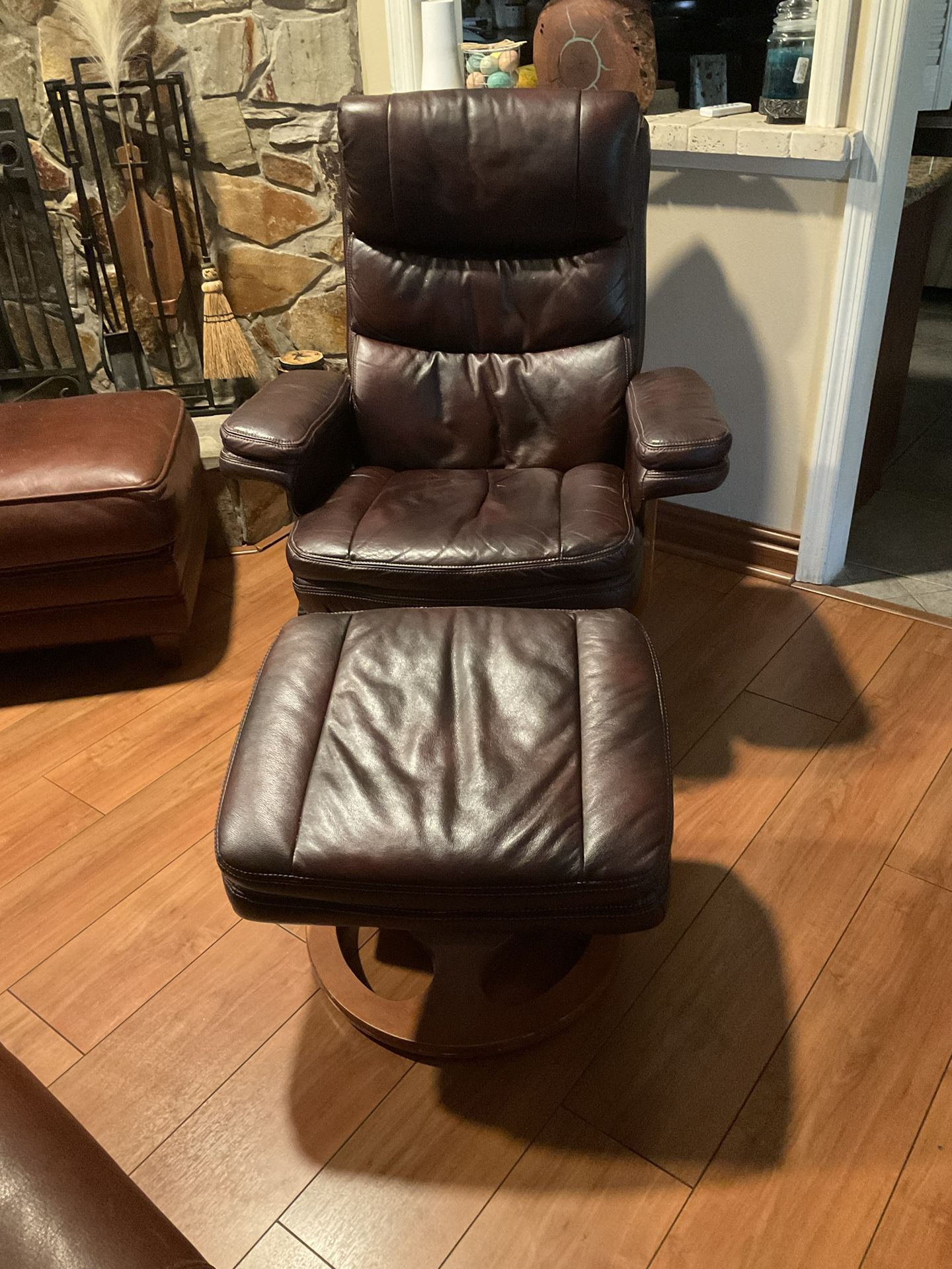 Reclining Leather Chairs