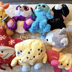 Christmas Plush Toys TY Bum Bumz and more 5.00 each or all 8 for 25.00 all soft smoke free All New