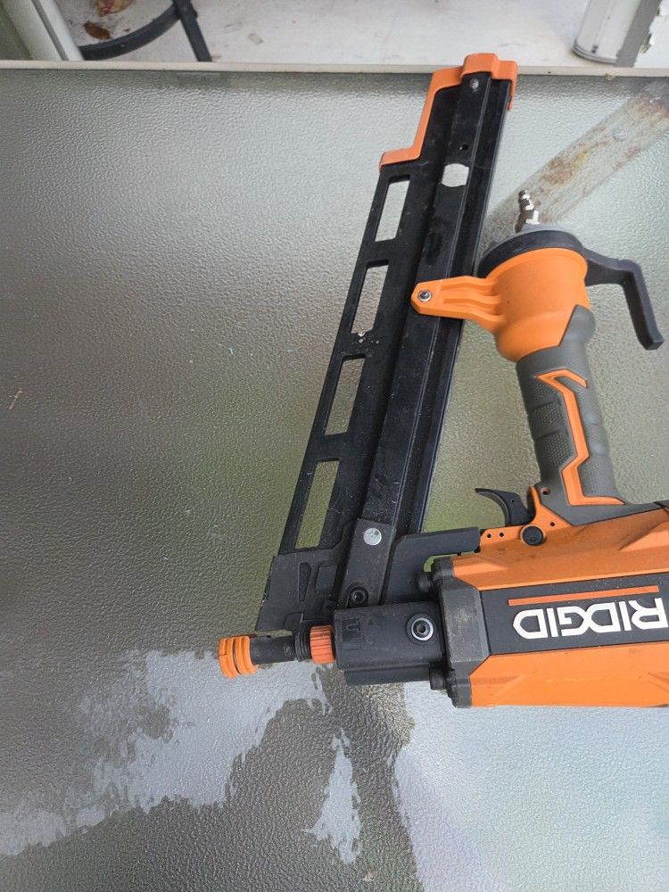 Rigid nail gun 21°